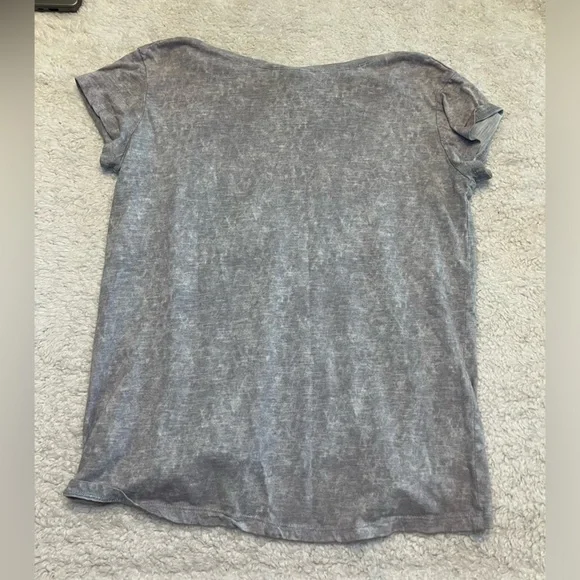 Mossimo Gold Detail Tee - Picture 7 of 7